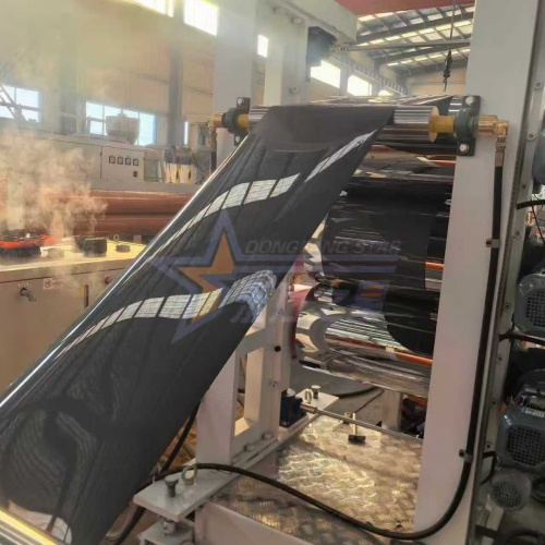 Дечжоу тұтынушысы POK HIPS жабдығын тексереді